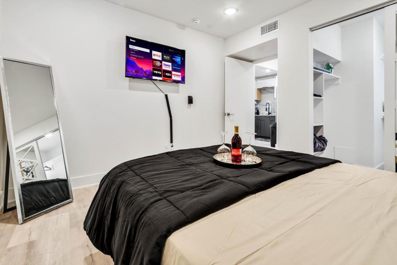 Queen Suite Near Downtown Free Parking ダラス エクステリア 写真