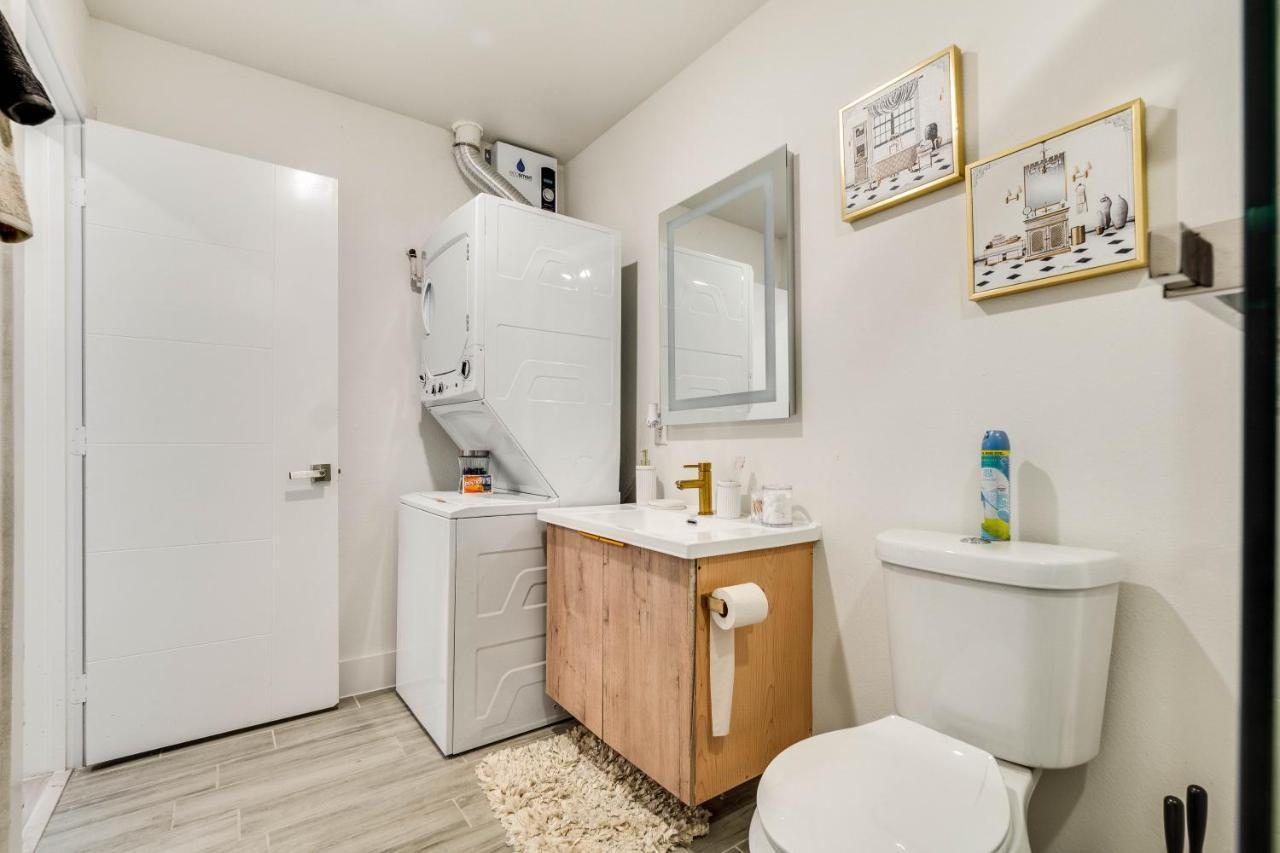 Queen Suite Near Downtown Free Parking ダラス エクステリア 写真